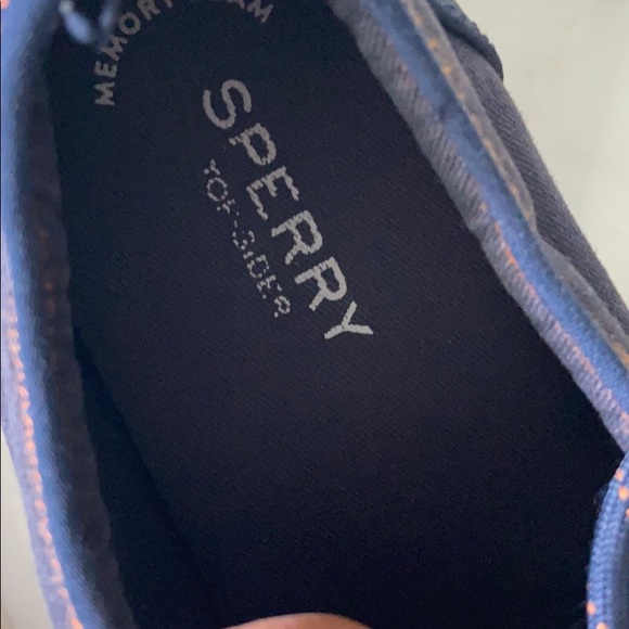 Sperry navy blue boys walking shoe/sneaker - Picture 2 of 4